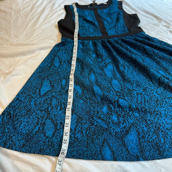 Rebecca Taylor Dress Fit & Flare Blue Black Python Snake Sleeveless Knit Sz 8 - Picture 6 of 11